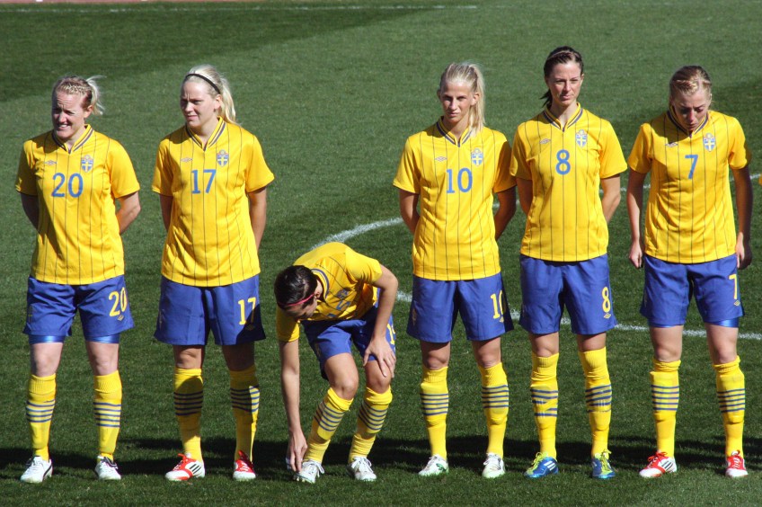 Drygt halva startelvan